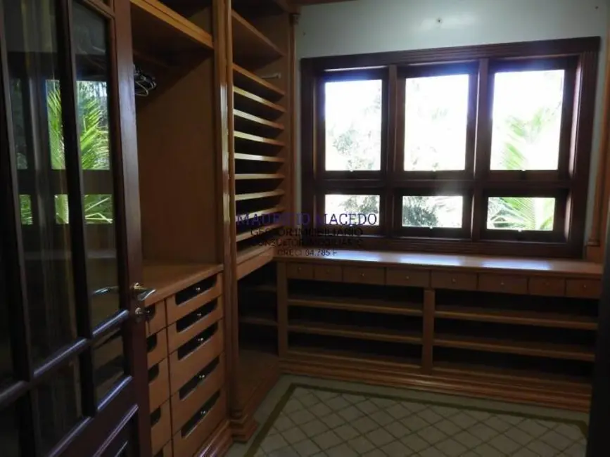 Casa com 4 quartos à venda, 1055m2 em Barueri - SP - imagem 6 Foto 6 de Casa com 4 quartos à venda, 1055m2 em Barueri - SP