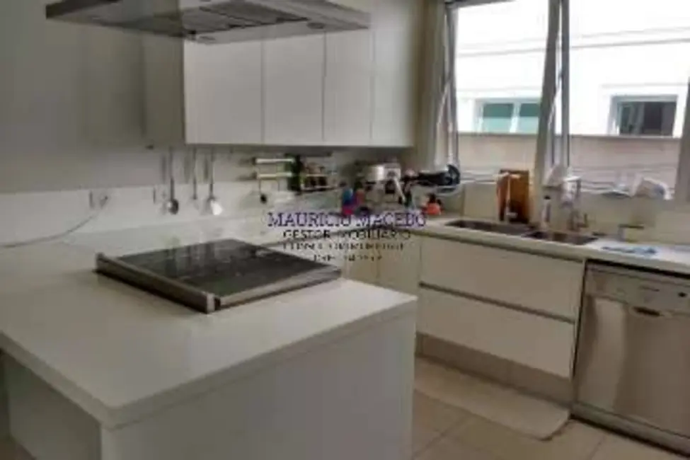 Foto 6 de Casa com 5 quartos à venda, 668m2 em Barueri - SP