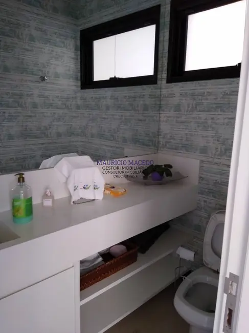 Casa com 4 quartos à venda, 450m2 em Barueri - SP - imagem 4 Foto 4 de Casa com 4 quartos à venda, 450m2 em Barueri - SP