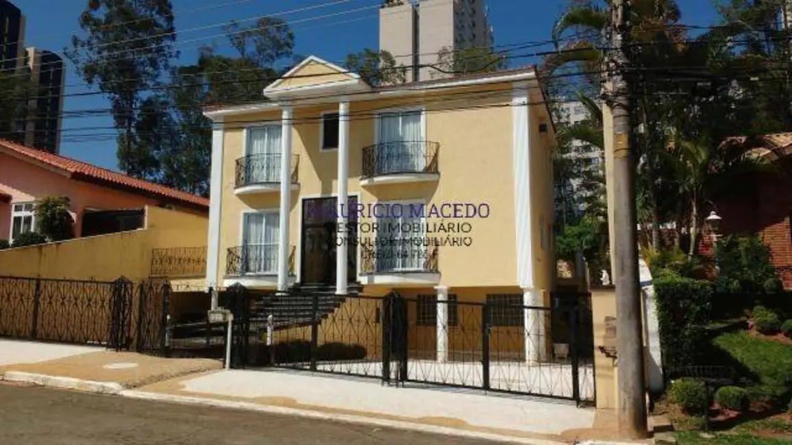 Foto 1 de Casa com 4 quartos à venda, 806m2 em Barueri - SP
