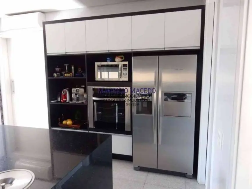 Foto 4 de Casa com 4 quartos à venda, 450m2 em Barueri - SP