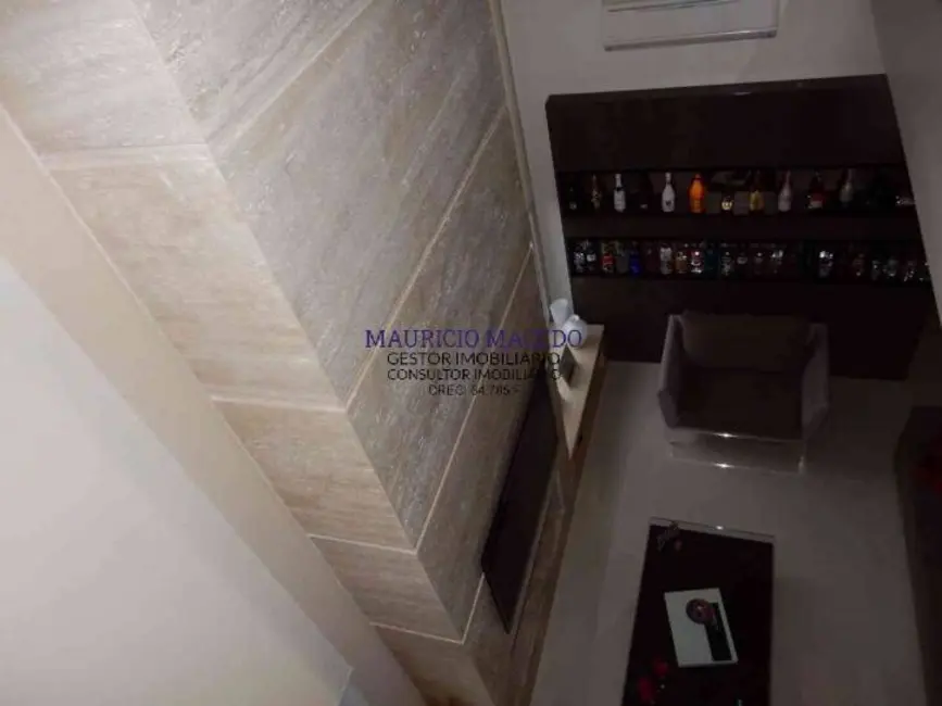 Foto 6 de Casa com 4 quartos à venda, 450m2 em Barueri - SP