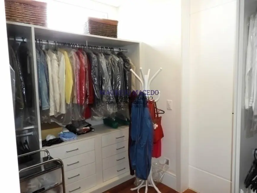 Casa com 4 quartos à venda, 536m2 em Barueri - SP - imagem 7 Foto 7 de Casa com 4 quartos à venda, 536m2 em Barueri - SP