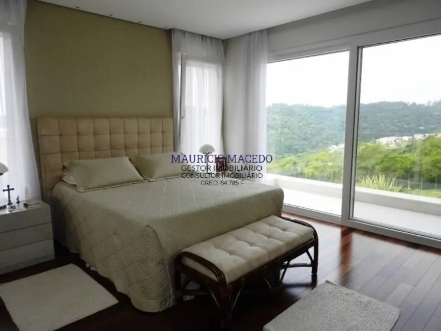 Casa com 4 quartos à venda, 536m2 em Barueri - SP - imagem 9 Foto 9 de Casa com 4 quartos à venda, 536m2 em Barueri - SP