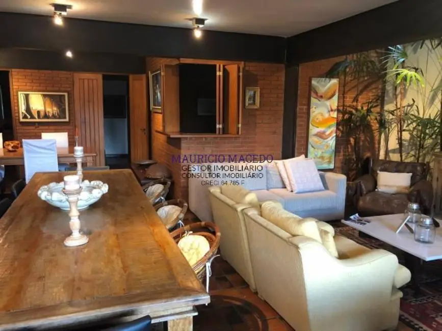 Foto 8 de Casa com 4 quartos à venda, 560m2 em Barueri - SP