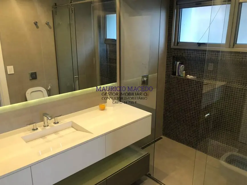 Foto 8 de Casa com 4 quartos à venda, 560m2 em Barueri - SP