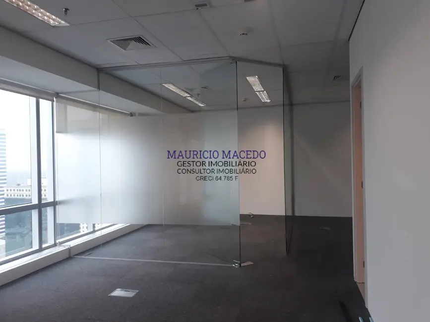 Sala Comercial à venda e para alugar, 108m2 em Barueri - SP - imagem 4 Foto 4 de Sala Comercial à venda e para alugar, 108m2 em Barueri - SP