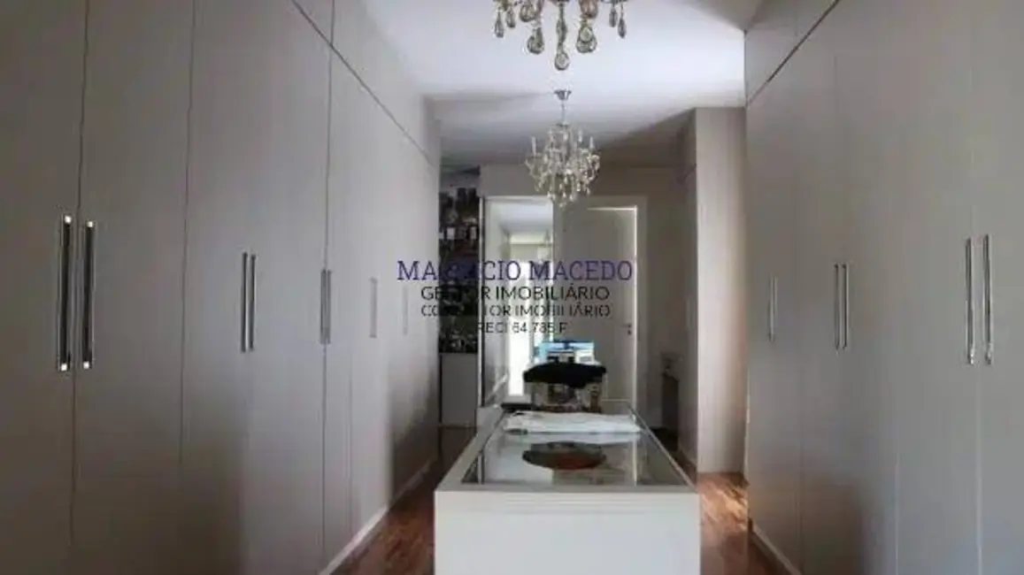 Casa com 5 quartos à venda e para alugar, 835m2 em Alphaville, Santana De Parnaiba - SP - imagem 8 Foto 8 de Casa com 5 quartos à venda e para alugar, 835m2 em Alphaville, Santana De Parnaiba - SP