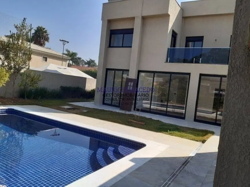 Casa com 4 quartos à venda e para alugar, 560m2 em Alphaville Residencial Dois, Barueri - SP - imagem 5 Foto 5 de Casa com 4 quartos à venda e para alugar, 560m2 em Alphaville Residencial Dois, Barueri - SP