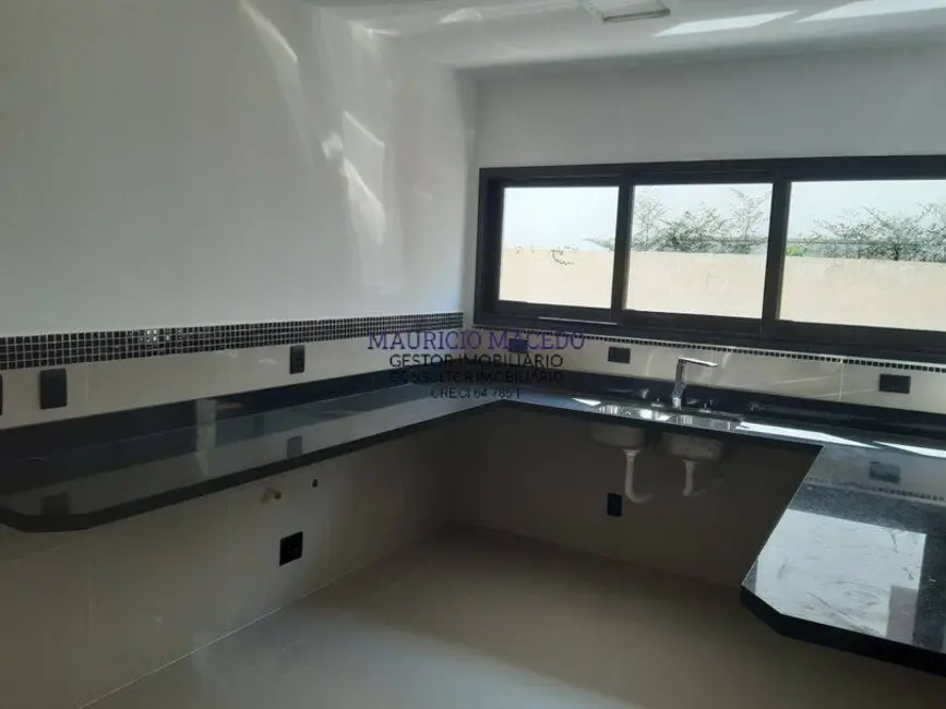 Casa com 4 quartos à venda e para alugar, 560m2 em Alphaville Residencial Dois, Barueri - SP - imagem 4 Foto 4 de Casa com 4 quartos à venda e para alugar, 560m2 em Alphaville Residencial Dois, Barueri - SP