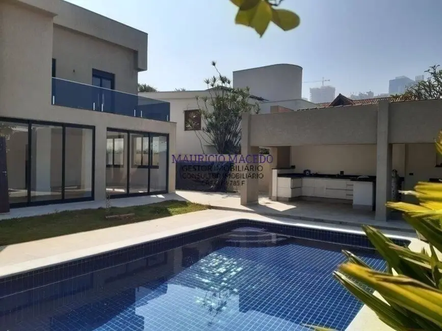 Casa com 4 quartos à venda e para alugar, 560m2 em Alphaville Residencial Dois, Barueri - SP - imagem 7 Foto 7 de Casa com 4 quartos à venda e para alugar, 560m2 em Alphaville Residencial Dois, Barueri - SP