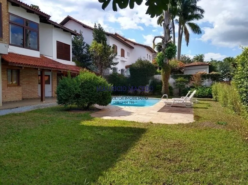 Casa com 3 quartos à venda e para alugar, 720m2 em Alphaville, Santana De Parnaiba - SP - imagem 7 Foto 7 de Casa com 3 quartos à venda e para alugar, 720m2 em Alphaville, Santana De Parnaiba - SP