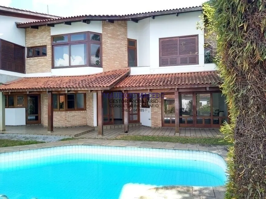 Casa com 3 quartos à venda e para alugar, 720m2 em Alphaville, Santana De Parnaiba - SP - imagem 6 Foto 6 de Casa com 3 quartos à venda e para alugar, 720m2 em Alphaville, Santana De Parnaiba - SP