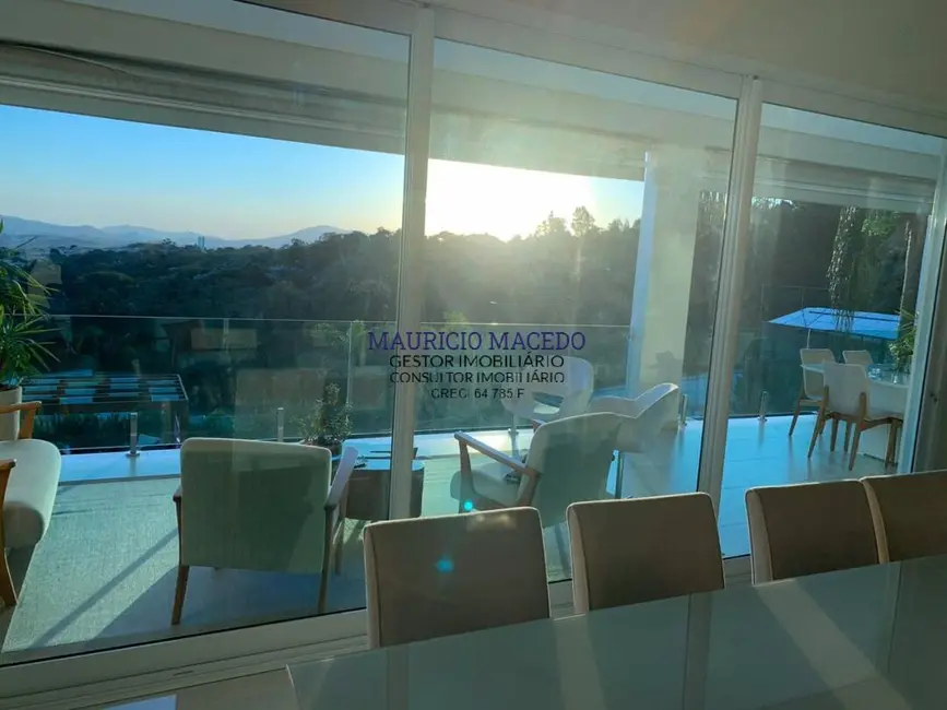 Casa com 5 quartos à venda, 744m2 em Alphaville, Santana De Parnaiba - SP - imagem 4 Foto 4 de Casa com 5 quartos à venda, 744m2 em Alphaville, Santana De Parnaiba - SP
