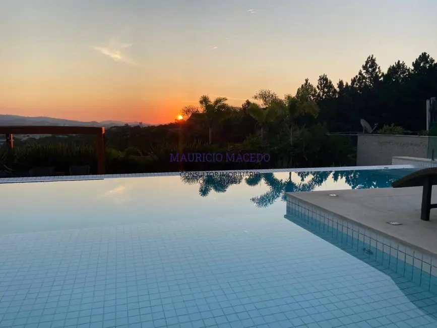 Casa com 5 quartos à venda, 744m2 em Alphaville, Santana De Parnaiba - SP - imagem 2 Foto 2 de Casa com 5 quartos à venda, 744m2 em Alphaville, Santana De Parnaiba - SP