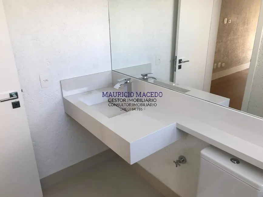 Casa com 5 quartos à venda, 1240m2 em Alphaville, Santana De Parnaiba - SP - imagem 8 Foto 8 de Casa com 5 quartos à venda, 1240m2 em Alphaville, Santana De Parnaiba - SP