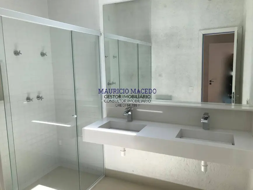 Casa com 5 quartos à venda, 1240m2 em Alphaville, Santana De Parnaiba - SP - imagem 5 Foto 5 de Casa com 5 quartos à venda, 1240m2 em Alphaville, Santana De Parnaiba - SP