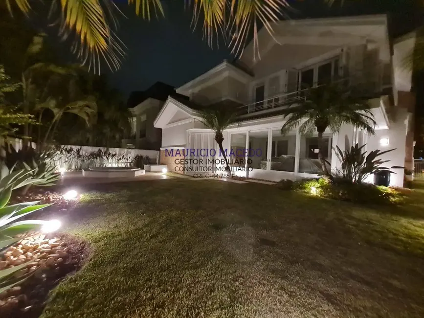 Foto 2 de Casa com 5 quartos à venda, 581m2 em Barueri - SP