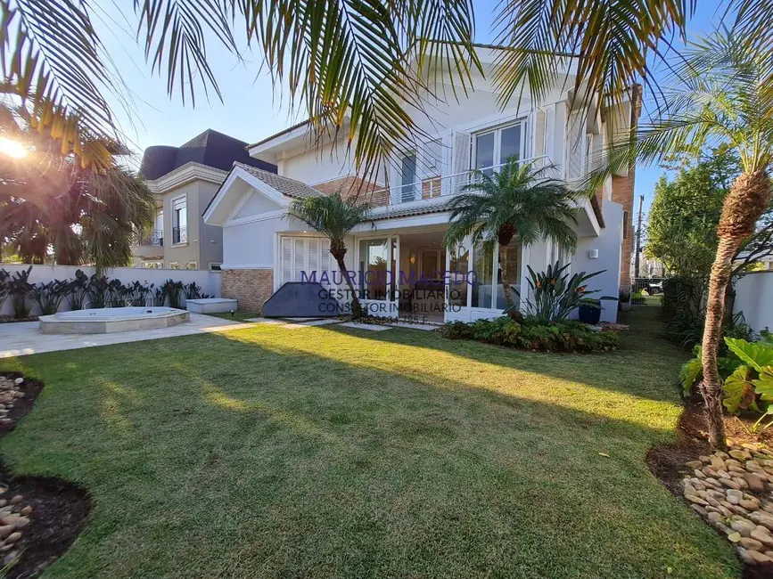 Foto 3 de Casa com 5 quartos à venda, 581m2 em Barueri - SP