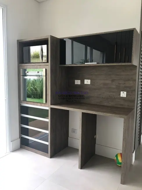 Casa com 4 quartos à venda, 441m2 em Santana De Parnaiba - SP - imagem 9 Foto 9 de Casa com 4 quartos à venda, 441m2 em Santana De Parnaiba - SP