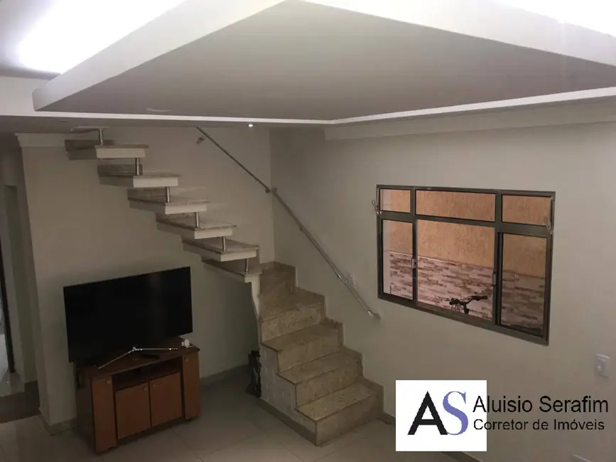 Foto 3 de Sobrado com 3 quartos à venda em Vila da Oportunidade, Carapicuiba - SP