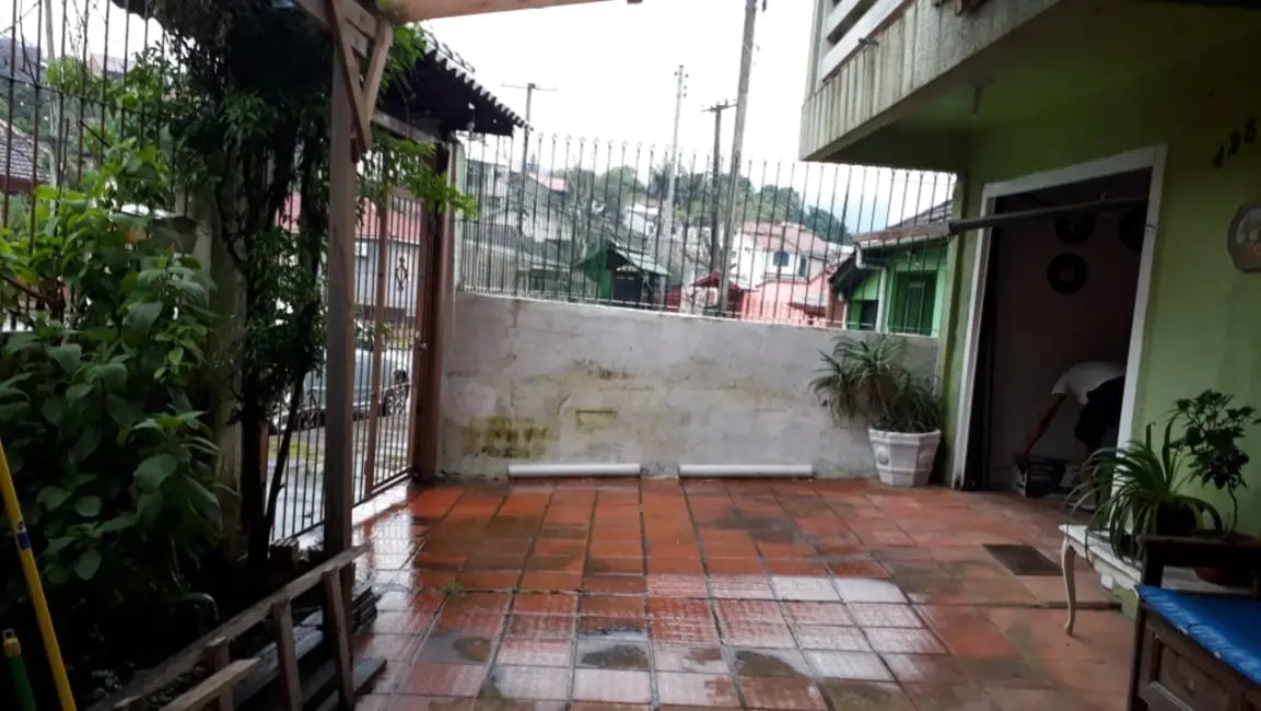 Casa com 3 quartos à venda, 156m2 em Jardim Carvalho, Porto Alegre - RS - imagem 4 Foto 4 de Casa com 3 quartos à venda, 156m2 em Jardim Carvalho, Porto Alegre - RS