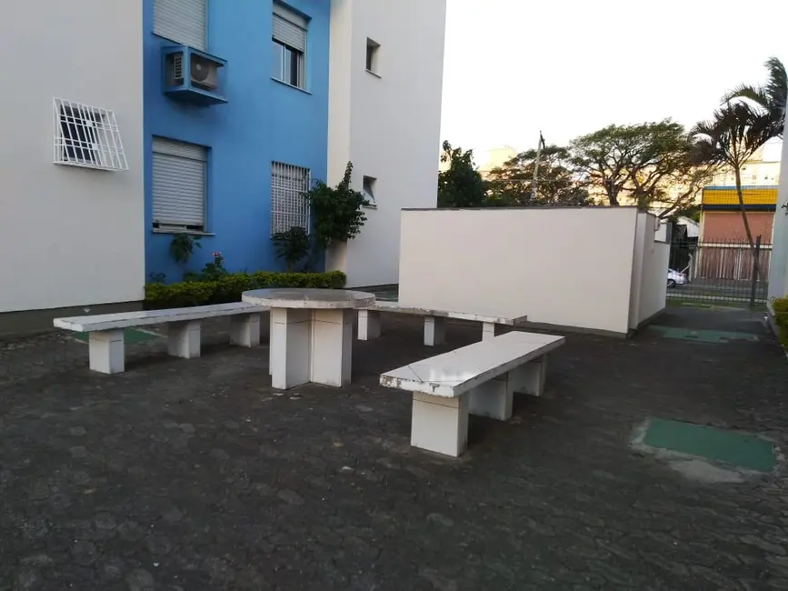 Foto 3 de Apartamento com 2 quartos à venda, 54m2 em Humaitá, Porto Alegre - RS