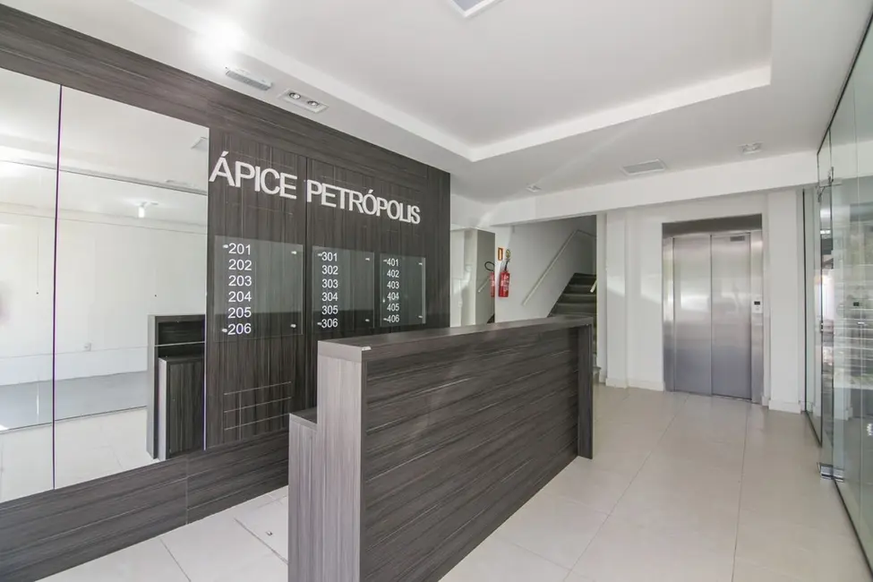 Foto 4 de Sala Comercial à venda, 21m2 em Petrópolis, Porto Alegre - RS