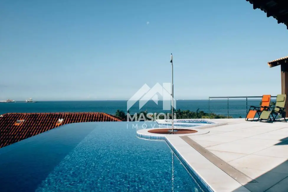 Casa de Condomínio com 4 quartos à venda, 600m2 em Praia da Costa, Vila Velha - ES - imagem 3 Foto 3 de Casa de Condomínio com 4 quartos à venda, 600m2 em Praia da Costa, Vila Velha - ES