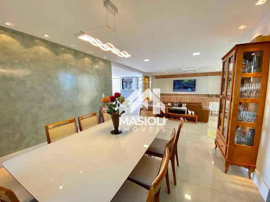 Casa de Condomínio com 4 quartos à venda e para alugar, 725m2 em Interlagos, Vila Velha - ES - imagem 5 Foto 5 de Casa de Condomínio com 4 quartos à venda e para alugar, 725m2 em Interlagos, Vila Velha - ES