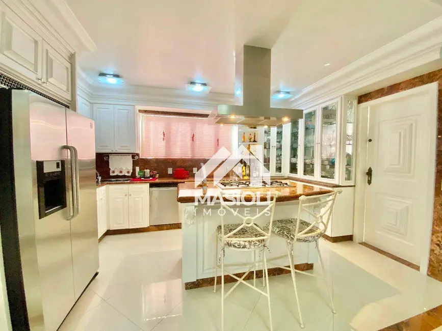 Casa com 5 quartos à venda, 720m2 em Interlagos, Vila Velha - ES - imagem 7 Foto 7 de Casa com 5 quartos à venda, 720m2 em Interlagos, Vila Velha - ES
