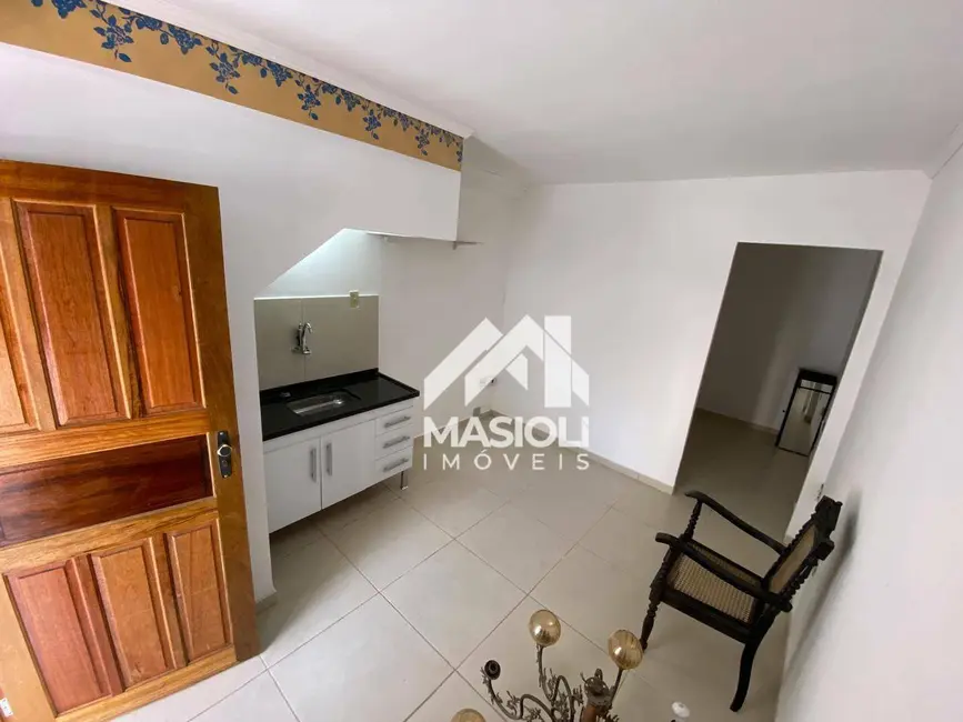 Foto 4 de Kitnet com 1 quarto para alugar, 32m2 em Itapuã, Vila Velha - ES