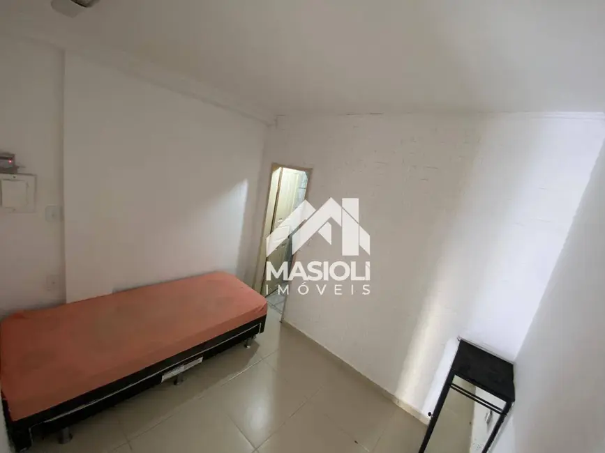 Foto 9 de Kitnet com 1 quarto para alugar, 32m2 em Itapuã, Vila Velha - ES