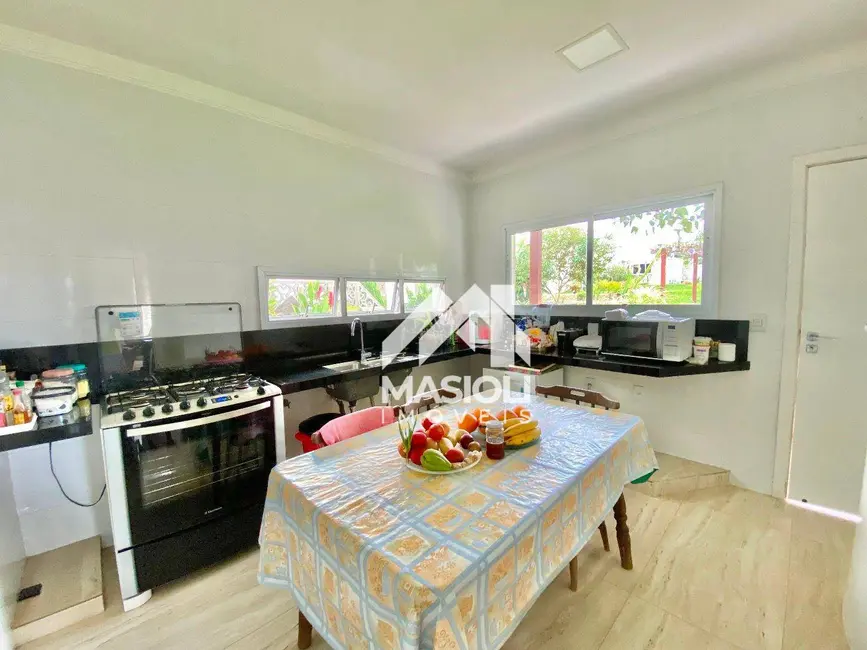 Casa de Condomínio com 4 quartos à venda, 545m2 em Interlagos, Vila Velha - ES - imagem 6 Foto 6 de Casa de Condomínio com 4 quartos à venda, 545m2 em Interlagos, Vila Velha - ES
