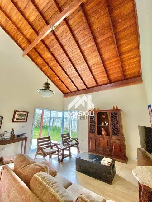 Casa de Condomínio com 4 quartos à venda, 545m2 em Interlagos, Vila Velha - ES - imagem 4 Foto 4 de Casa de Condomínio com 4 quartos à venda, 545m2 em Interlagos, Vila Velha - ES