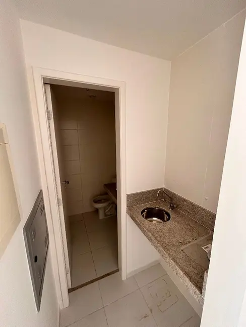 Foto 4 de Sala Comercial à venda, 30m2 em Praia da Costa, Vila Velha - ES
