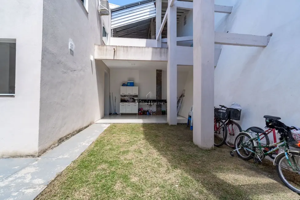 Foto 2 de Casa de Condomínio com 3 quartos à venda, 250m2 em Nossa Senhora da Penha, Vila Velha - ES
