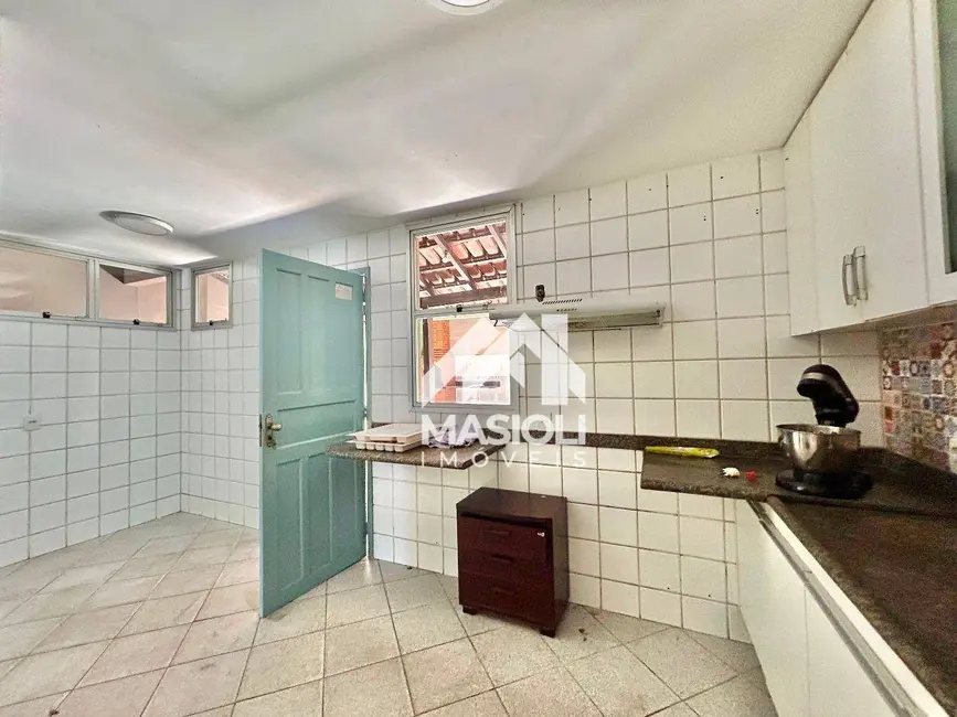 Casa com 4 quartos à venda, 200m2 em Vila Velha - ES - imagem 5 Foto 5 de Casa com 4 quartos à venda, 200m2 em Vila Velha - ES