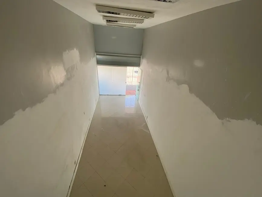 Foto 3 de Loja para alugar, 40m2 em Praia da Costa, Vila Velha - ES