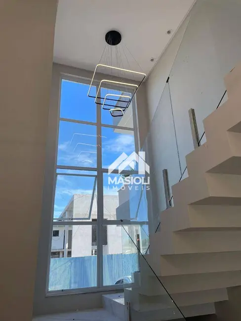 Casa de Condomínio com 3 quartos à venda, 300m2 em Nova Guarapari, Guarapari - ES - imagem 5 Foto 5 de Casa de Condomínio com 3 quartos à venda, 300m2 em Nova Guarapari, Guarapari - ES