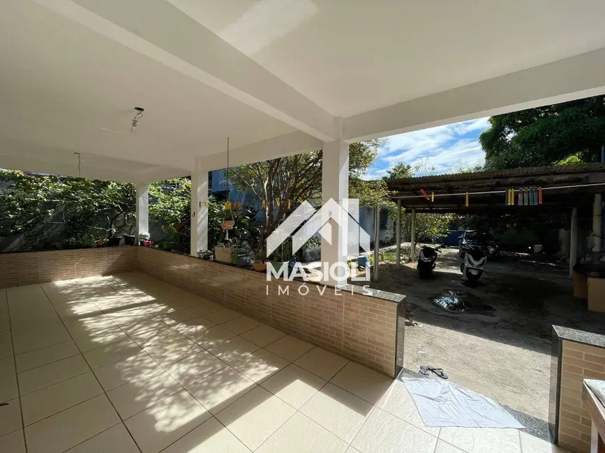 Casa de Condomínio com 3 quartos à venda, 645m2 em Vila Velha - ES - imagem 1 Foto 1 de Casa de Condomínio com 3 quartos à venda, 645m2 em Vila Velha - ES