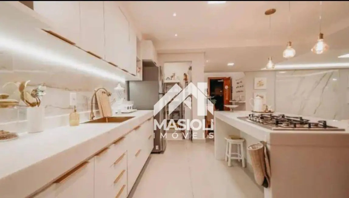 Foto 8 de Casa com 3 quartos à venda, 360m2 em Guarapari - ES