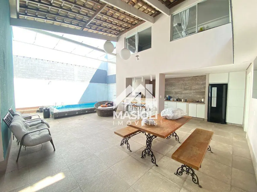 Foto 2 de Casa com 3 quartos à venda, 250m2 em Cocal, Vila Velha - ES