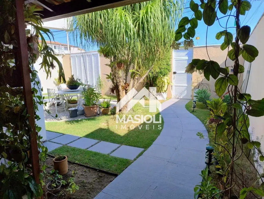 Casa com 3 quartos à venda, 360m2 em Interlagos, Vila Velha - ES - imagem 6 Foto 6 de Casa com 3 quartos à venda, 360m2 em Interlagos, Vila Velha - ES