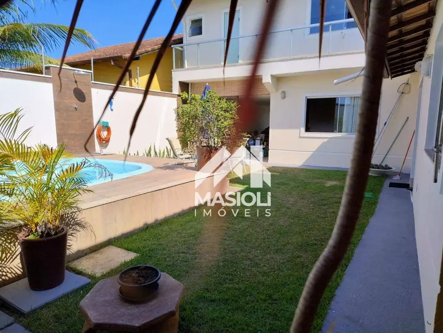 Casa com 3 quartos à venda, 360m2 em Interlagos, Vila Velha - ES - imagem 4 Foto 4 de Casa com 3 quartos à venda, 360m2 em Interlagos, Vila Velha - ES