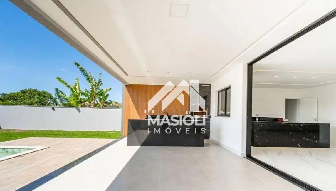 Foto 4 de Casa com 4 quartos à venda, 400m2 em Morro da Lagoa, Vila Velha - ES
