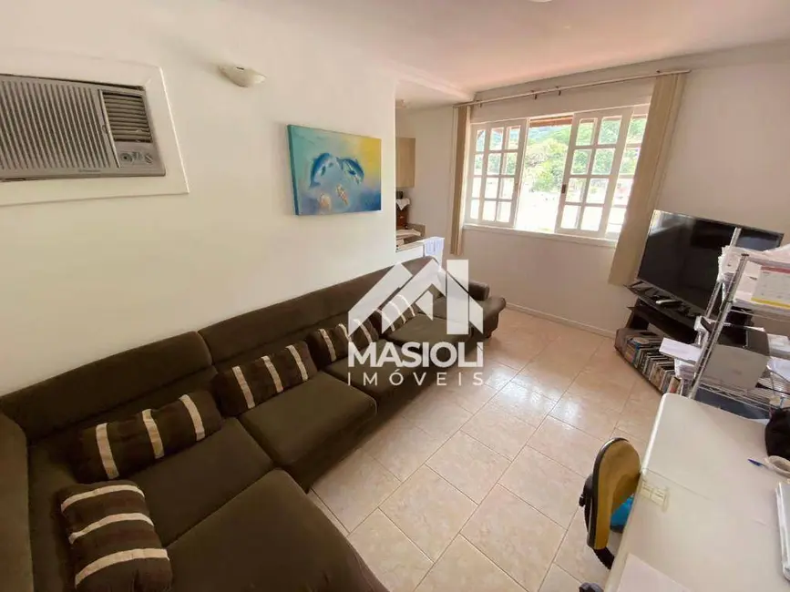 Casa com 4 quartos à venda, 450m2 em Santa Cecília, Vitoria - ES - imagem 8 Foto 8 de Casa com 4 quartos à venda, 450m2 em Santa Cecília, Vitoria - ES