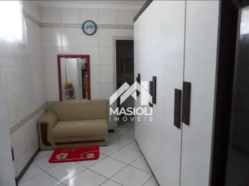 Casa com 5 quartos à venda, 200m2 em IBES, Vila Velha - ES - imagem 3 Foto 3 de Casa com 5 quartos à venda, 200m2 em IBES, Vila Velha - ES