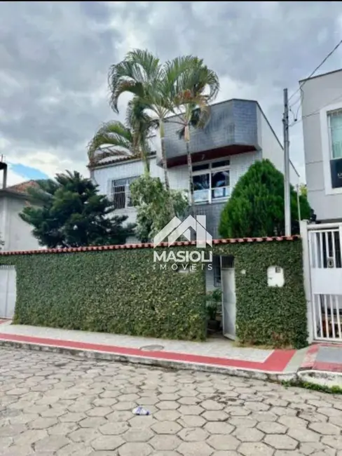 Foto 2 de Casa de Condomínio com 3 quartos à venda, 300m2 em Brisamar, Vila Velha - ES