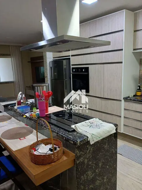 Foto 1 de Casa com 2 quartos à venda, 200m2 em Vila Velha - ES